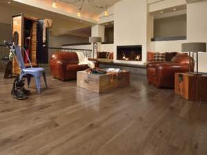 Hickory Savanna Character Smooth