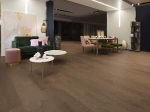 Red Oak Savanna Exclusive Brushed