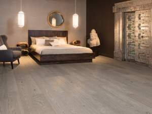 Red Oak Treasure Character Brushed