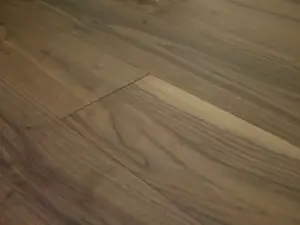SYLVANIA WALNUT NATURAL