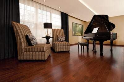 Red-Oak-Canyon-Mirage-Hardwood-floors.jpg